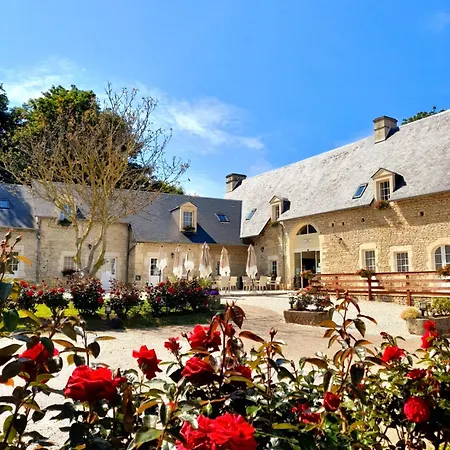 Junior Triple Pmr Résidentielle Avec Cuisine Au Manoir De Mathan à 5mn D'arromanches Et 10 Mn De Bayeux 3* Crépon